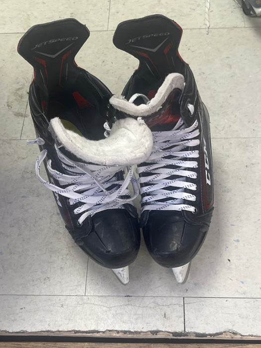 Used CCM JetSpeed FT390 Size 8.5 Skates