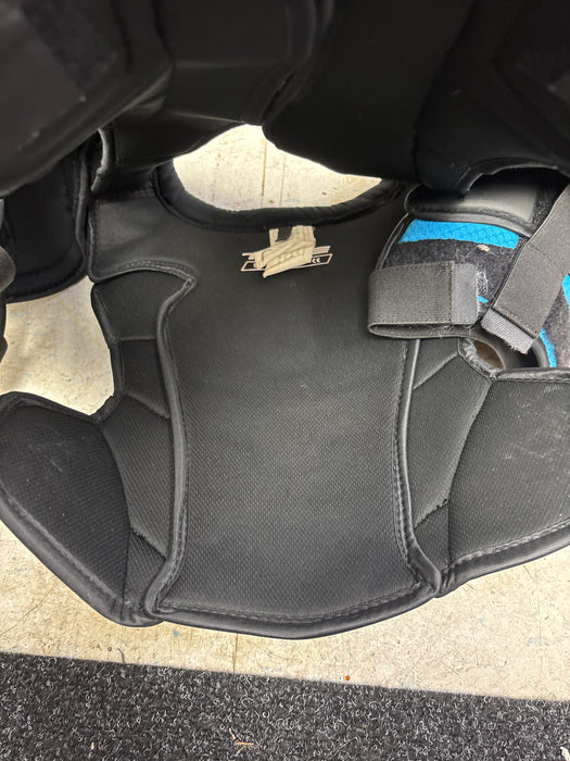 Used True XC9 Senior Shoulder Pads