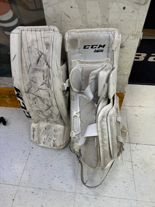 Used CCM R1.5 Leg Pads 26+1”