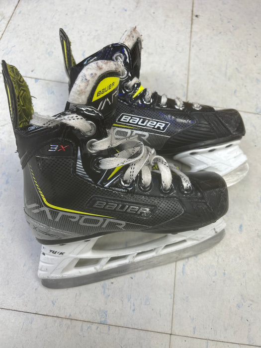 Used Bauer Vapor 3X Youth Player Skates 11.5Y