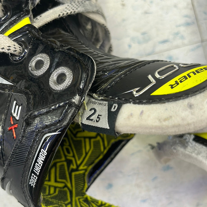 Used Bauer Vapor 3X Size 2.5 Player Skates