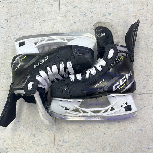 Used CCM Tacks AS-570 Size 1 Player Skates