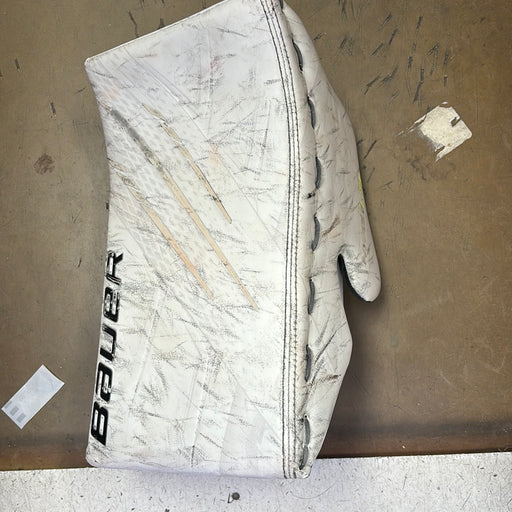 Used Bauer Vapor Hyperlite Senior Blocker