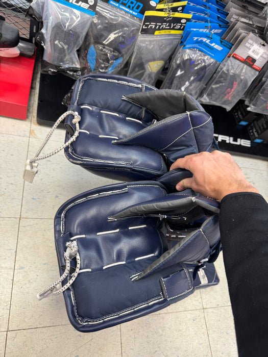 Used CCM Phenom Goalie Leg Pads Junior 28" + 1"