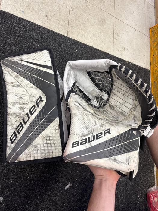 Used Bauer Vapor x900 Intermediate Catcher and Blocker Set