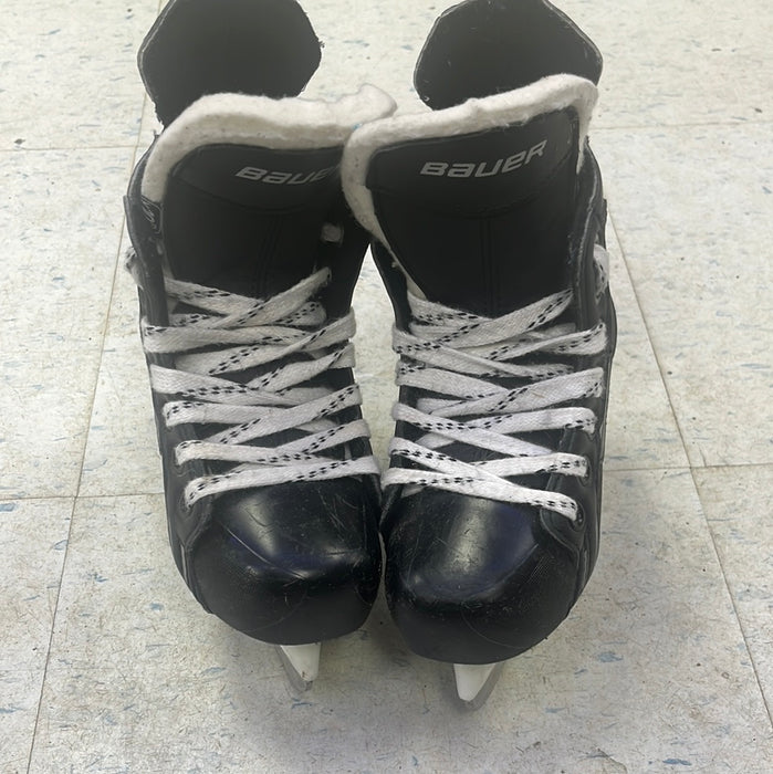 Used Bauer Supreme One.4 Size 10 Youth Player Skates