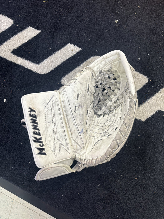 Used McKenney Pro Spec 270 Junior Catcher