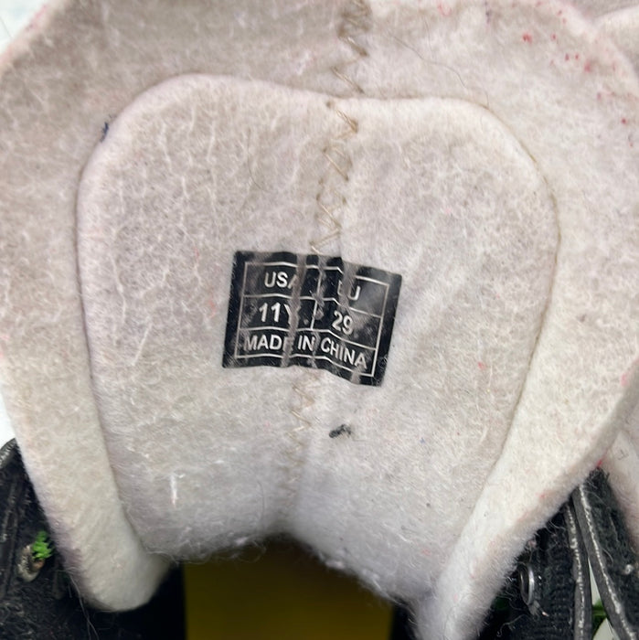 Used CCM Tacks 9040 Size 11 Youth Player Skates