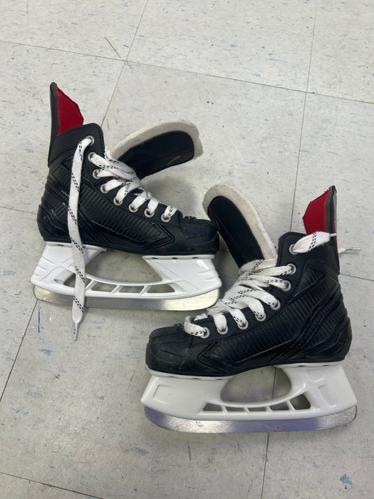 Used Bauer Vapor X250 Junior Player Skates