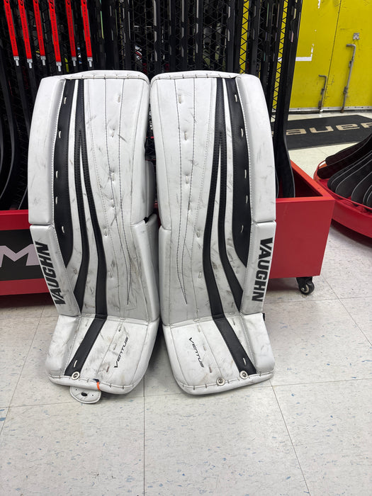 Used Vaughn Ventus SLR 28+2 Junior Goal Pads