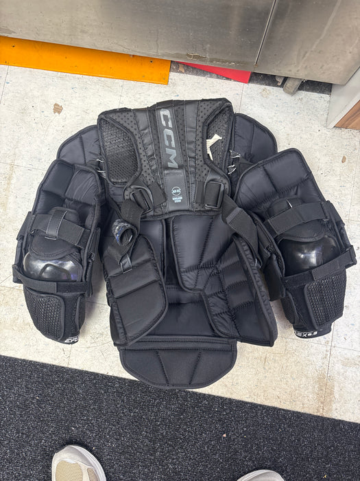 Used CCM EFlex 6.9 Intermediate Medium Chest Protector