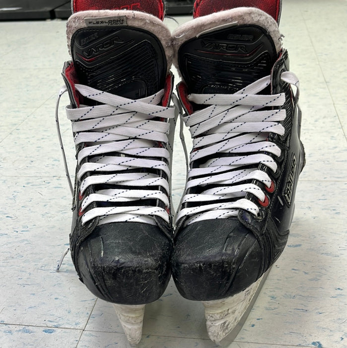 Used Bauer Vapor X900 Size 3.5 Player Skates