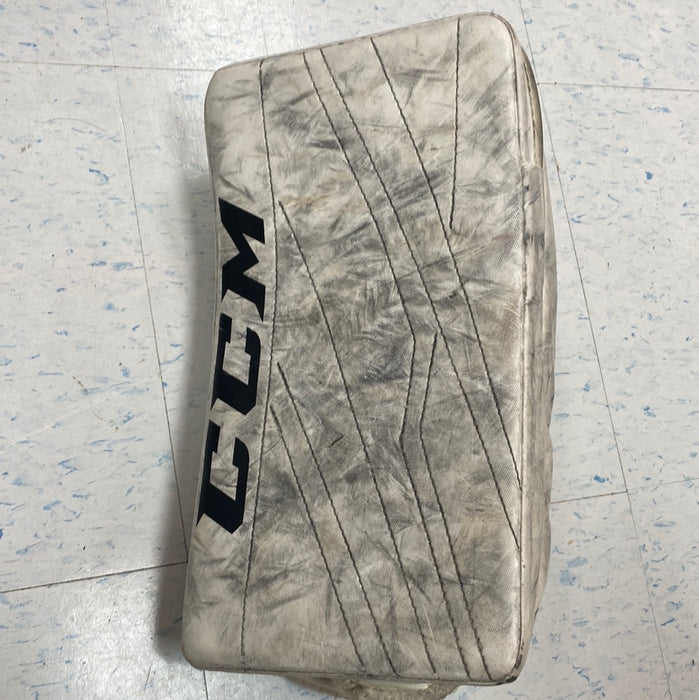 Used CCM EFlex 3.5 Junior Blocker