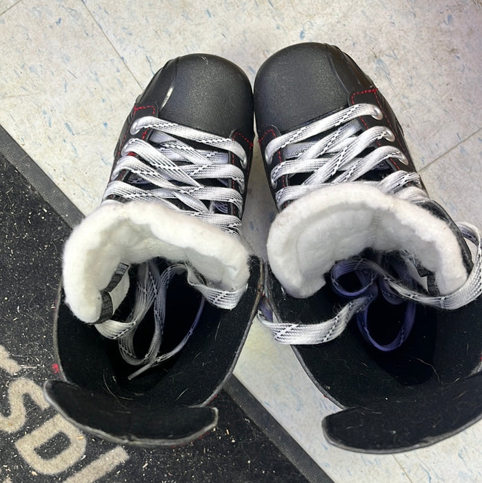 Used Bauer Vapor X400 Size 3EE Player Skates