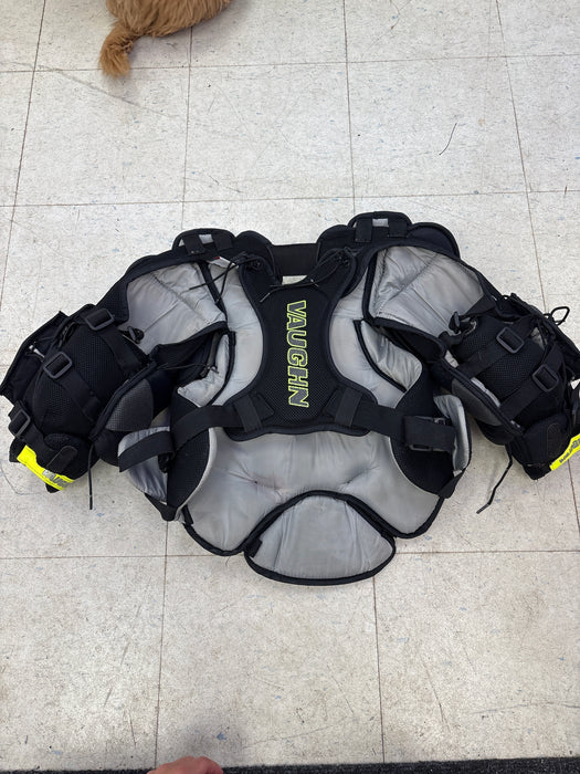 Used Vaughn VE8 Junior Medium/Large Chest Protector