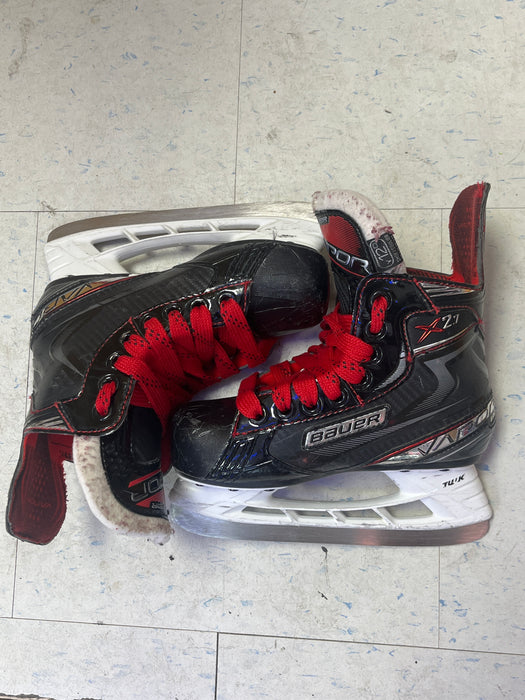 Used Bauer Vapor X2.7 Size 12 Youth Skates