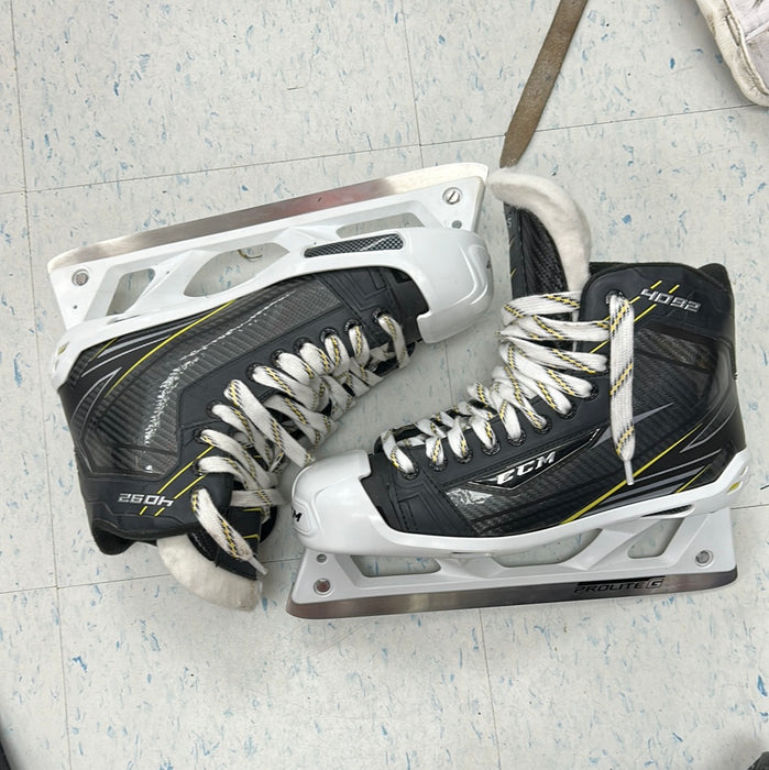 Used CCM Tacks 4092 Goal Skate 10 D