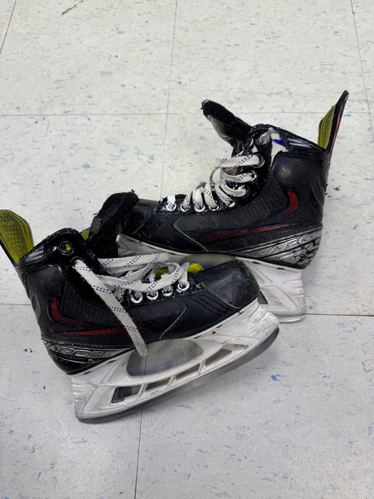 Used Bauer Vapor X2.6 Skates 3.0D