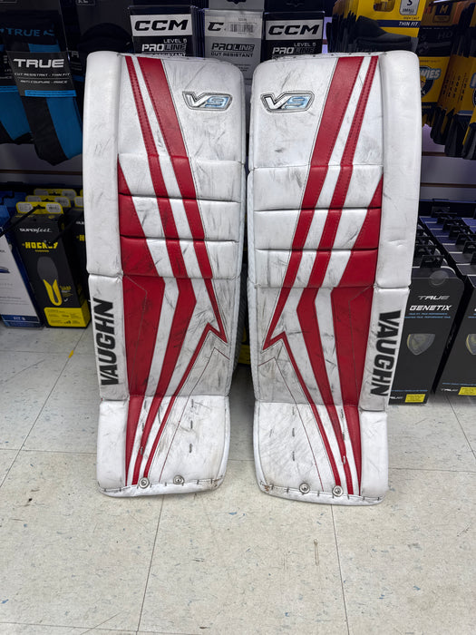 Used Vaughn Velocity V9 30+2” Leg Pads