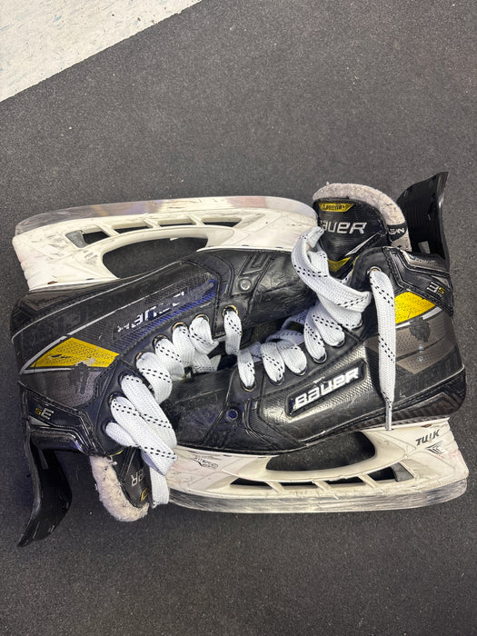 Used Bauer Supreme 3s Pro Size 4.0 Fit 2 Skates