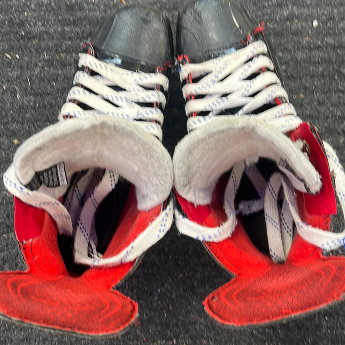 Used Bauer Vapor X2.7 Size 8.5 Player Skates