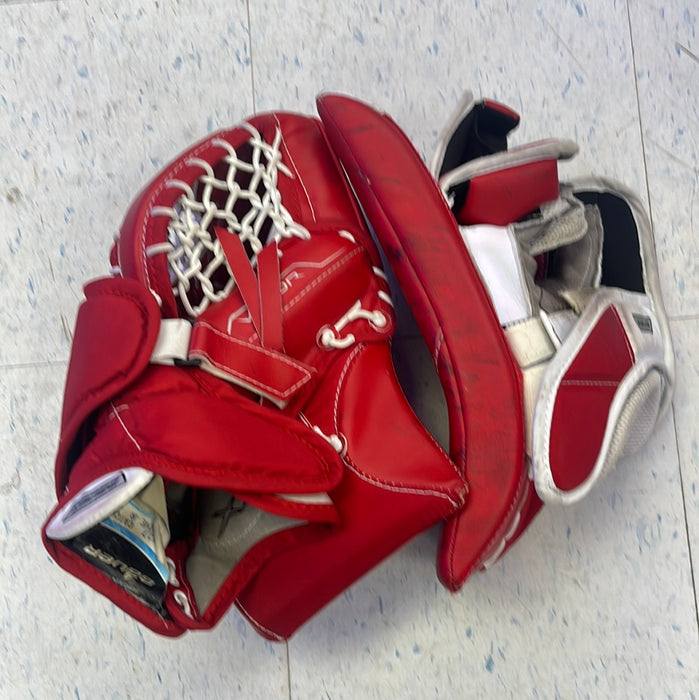 Used Bauer Vapor X2.7 Junior Catcher and Blocker Set