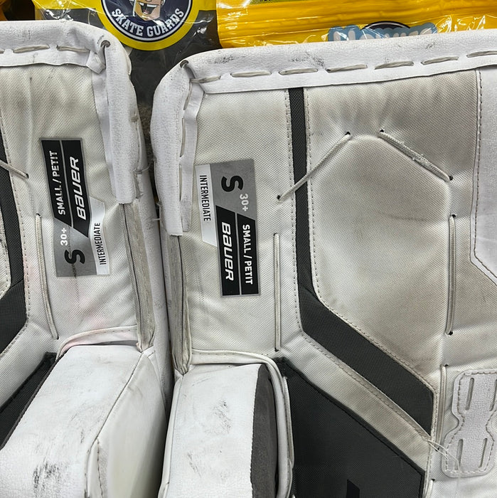 Used Bauer M5 Pro Intermediate Small 30+1” Goalie Pads