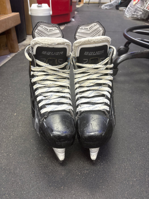 Used Bauer Supreme Matrix Skates Size 4.5 D