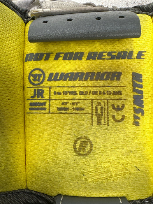 Used Warrior Ritual G4 Junior Goal Knee Pads