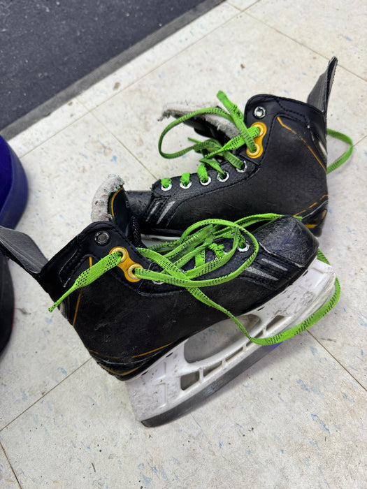 Used Bauer Supreme ONE.6 Skates Y13.5
