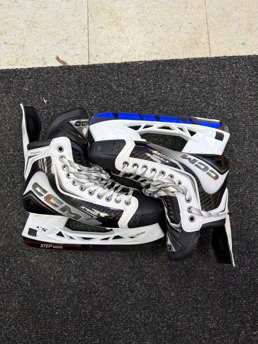 Demo CCM JetSpeed FT8 Pro White Size 9.0R Skates