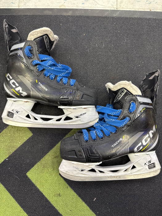 Used CCM Tacks As580 3D Player Skates