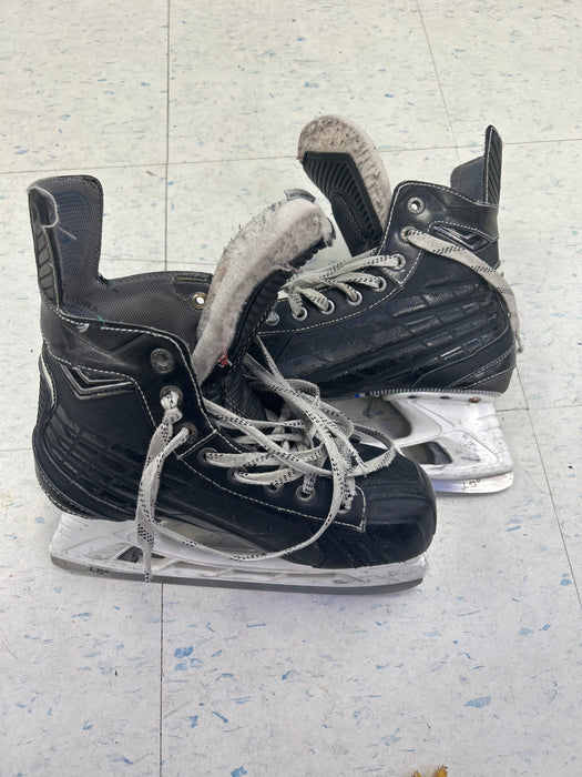 Used Bauer Nexus 7000 Player Skates