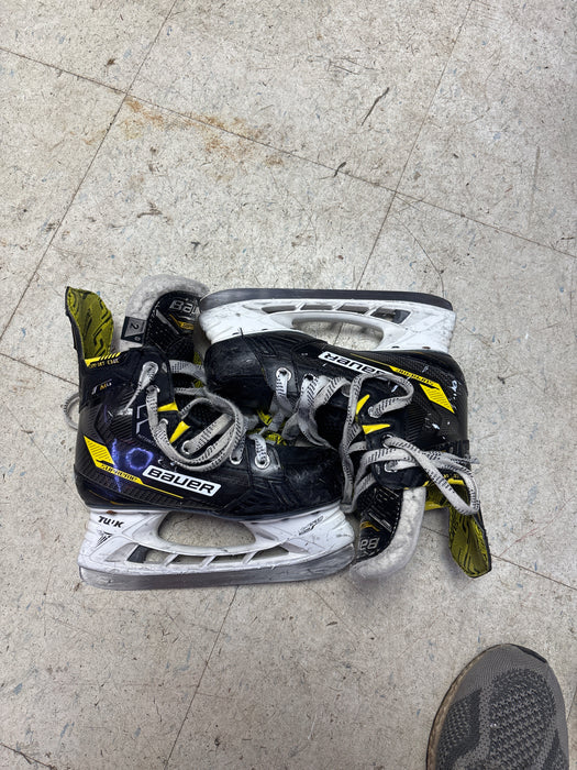 Used Bauer Supreme M4 Size 2.0D Skates