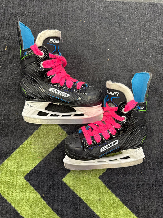 Used Bauer XLP 9.0 Youth Player Skates