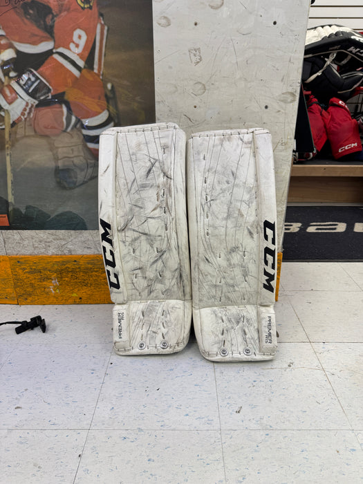Used CCM R1.5 Leg Pads 26+1”