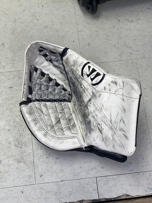 Used Warrior R/G4 Youth Catcher Full Right