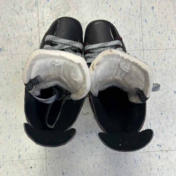 Used Bauer Vapor x40 10.0 Seniod Skates