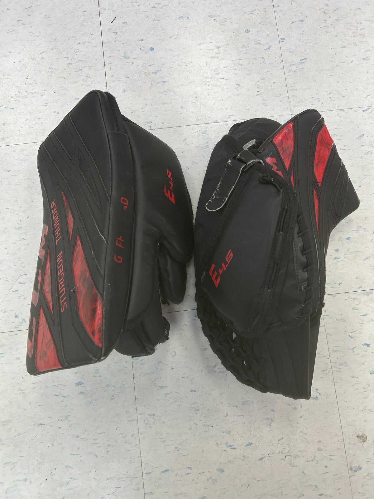 Used CCM EFlex 4.5 Junior Catcher and Blocker Set — Crow's Sports Hockey