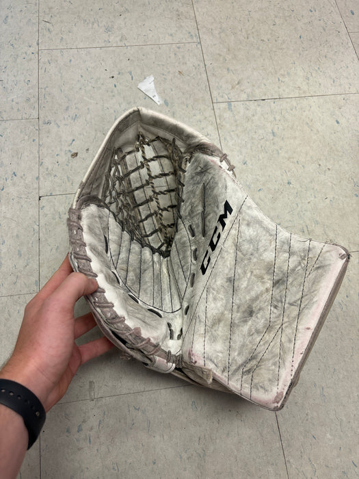 Used CCM E3.5 Junior Full Right Catcher