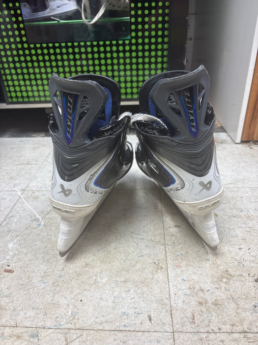Used Bauer Vapor Flylite Skates Size 4 Fit 2