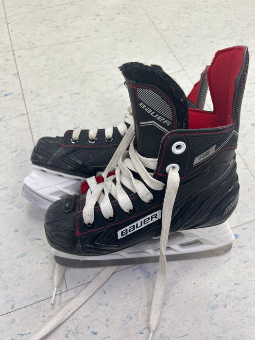 Used Bauer NS Youth Player Skates