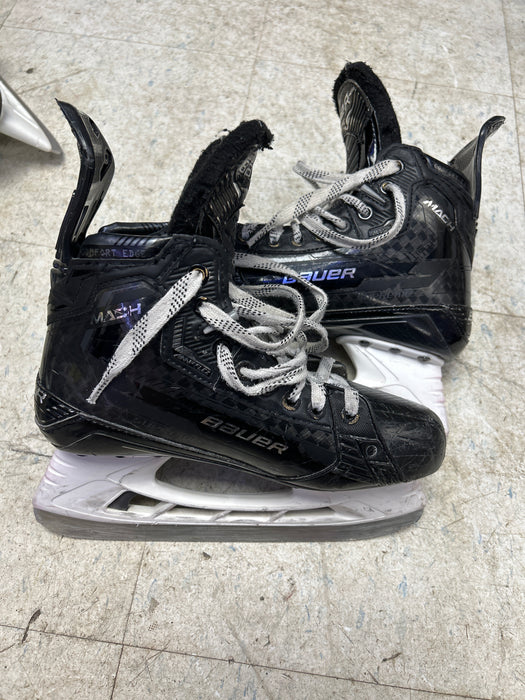 Used Bauer Mach 5.5 Fit 2 Player Skates