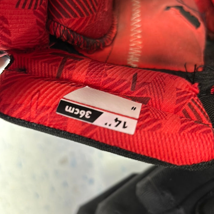 Used Bauer Vapor 3x Senior 14” Gloves