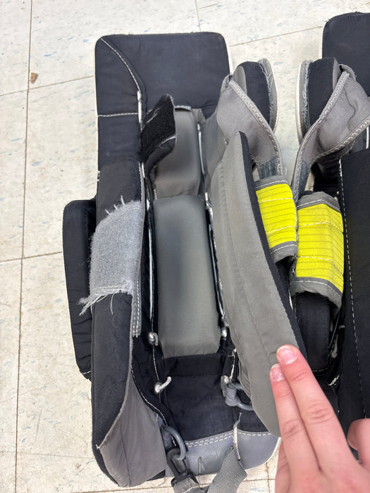 Used Warrior R/G3 Youth 23"+0.5" Leg Pads