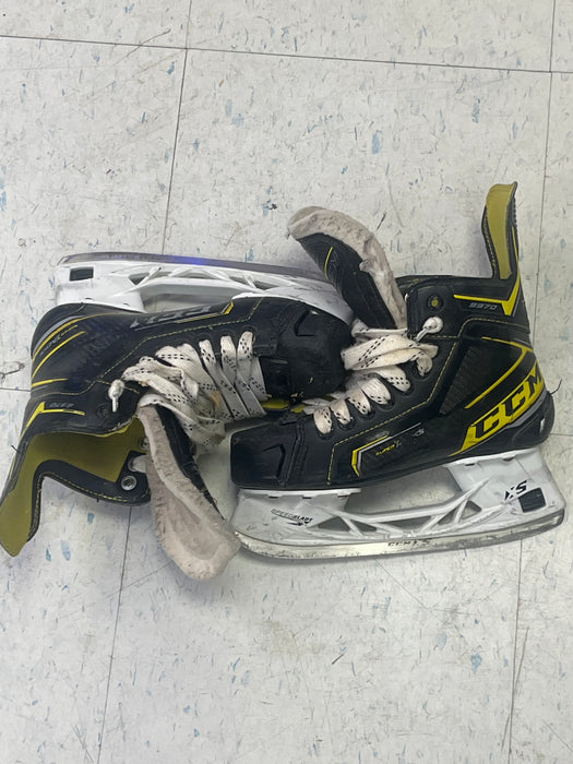Used CCM SuperTacks 9370 Size 3EE Skates