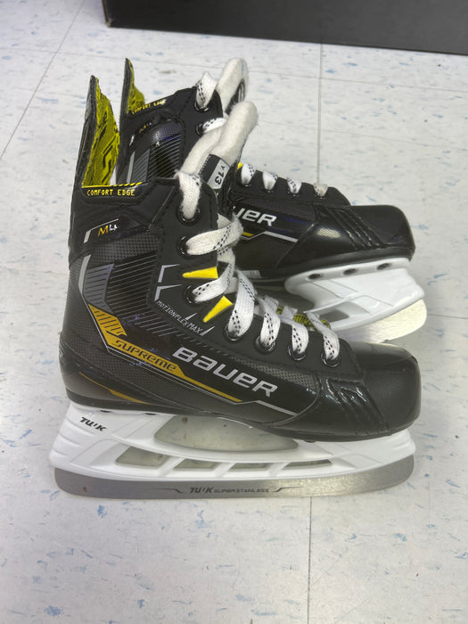 Used Bauer Supreme M4 Youth Player Skates 13.0Y