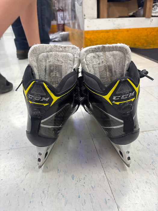 Used CCM Super Tacks 9370 Size 4.0 Goal Skates