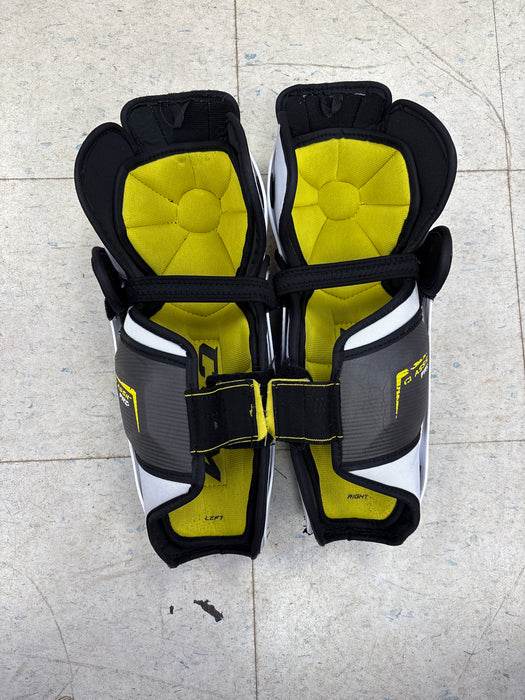 Used CCM Tacks Classic Pro 13" Shin Guards￼
