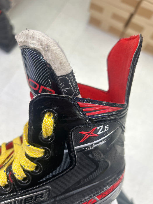 Used Bauer Vapor X2.5 Player Skates
